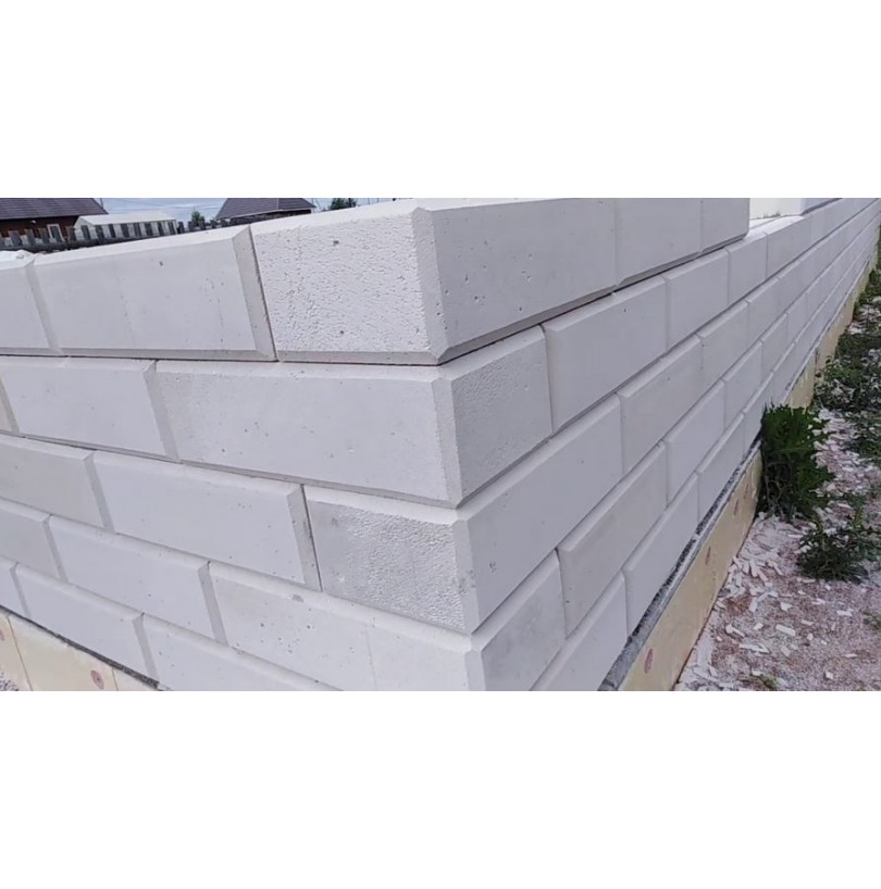 Блок бетон с фаской 390*190*182мм, семищелевой - фото - 1
