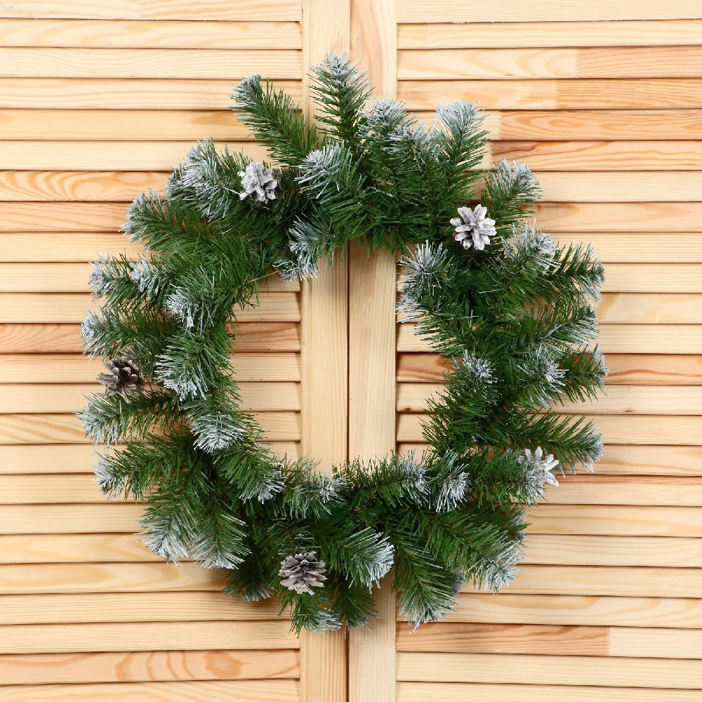 Венок новогодний d-45 Рождественский белоснежный, шишка серебро