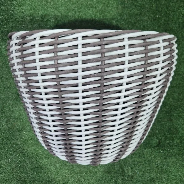 Кашпо плетеное из ротанга 20 л, в ассортименте