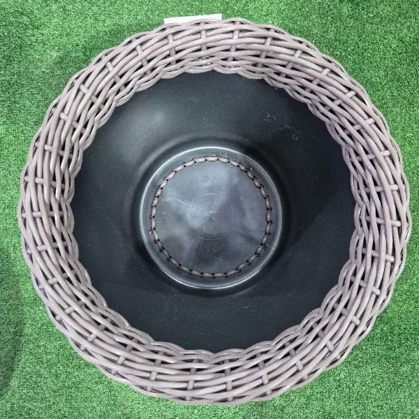Кашпо плетеное из ротанга 20 л, в ассортименте