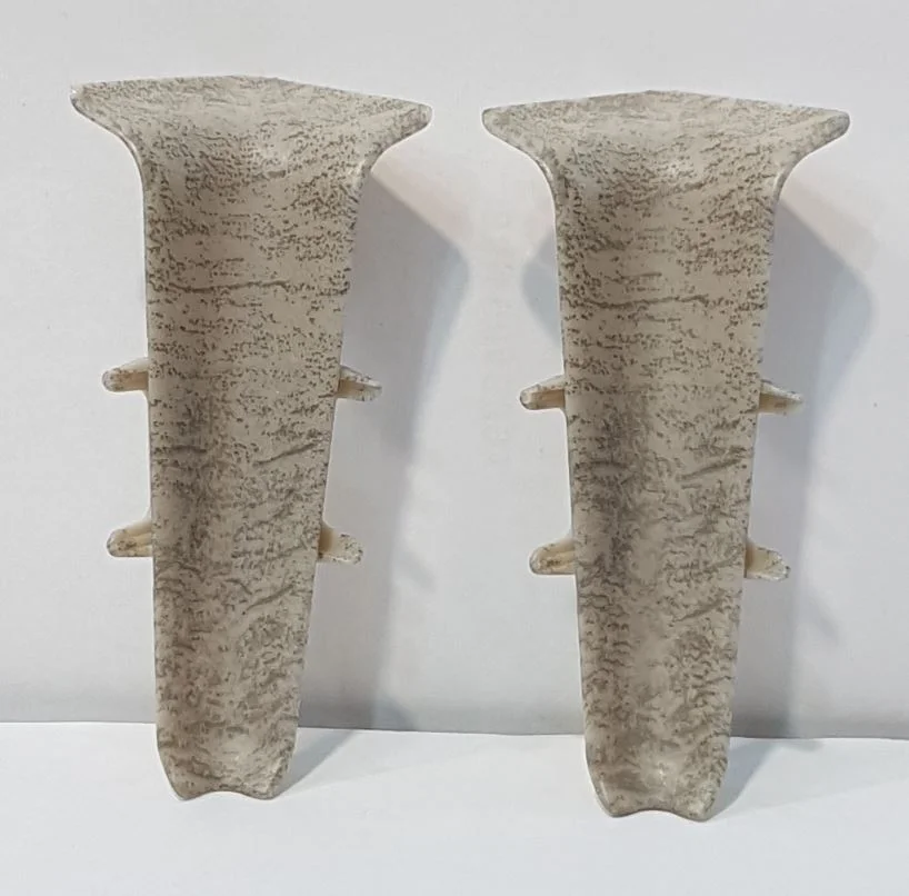 Угол внутренний для плинтуса 70мм "Деконика", 547 Лофт светло-серый (2шт. флоуп.)