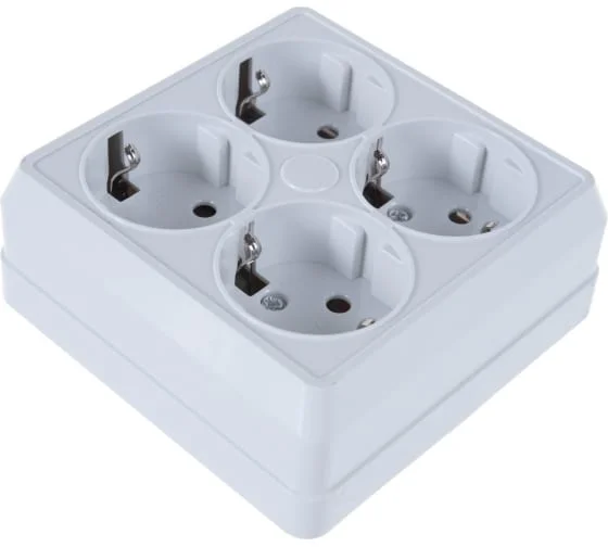 Розетка 4-м ОП Олимп с заземл. квадрат бел. UNIVersal 1165