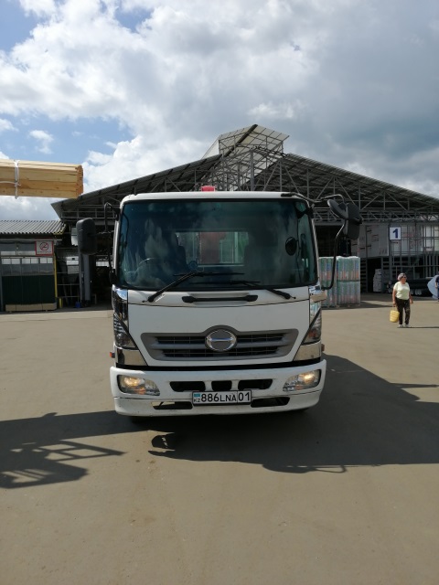 hino13.jpg